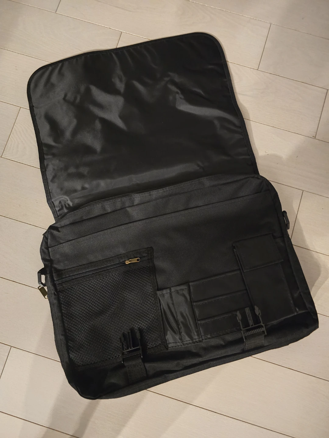 Black Messenger Bag - photo 2
