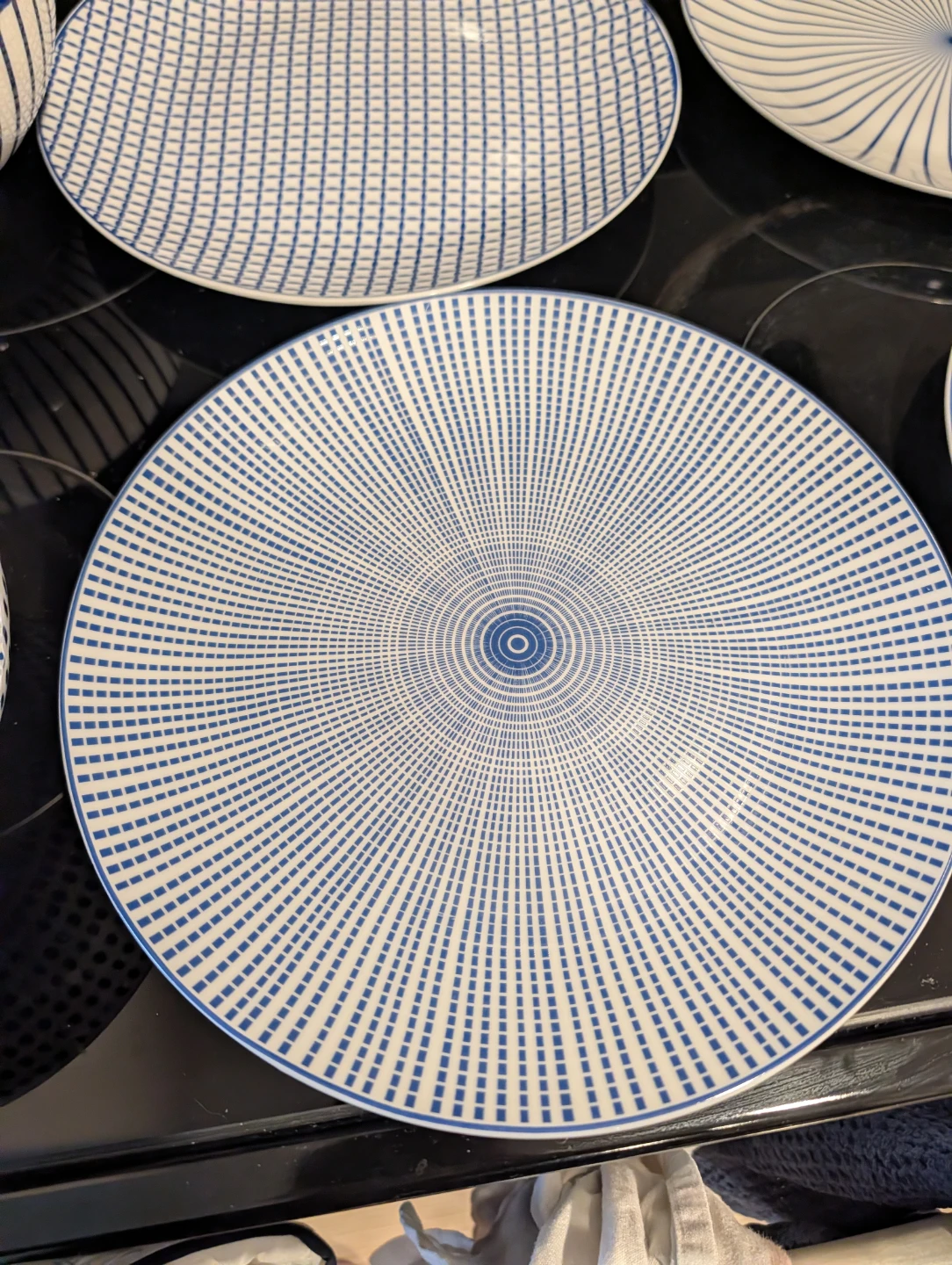 Ceramic Dining plates and bowls 6 peices - photo 5