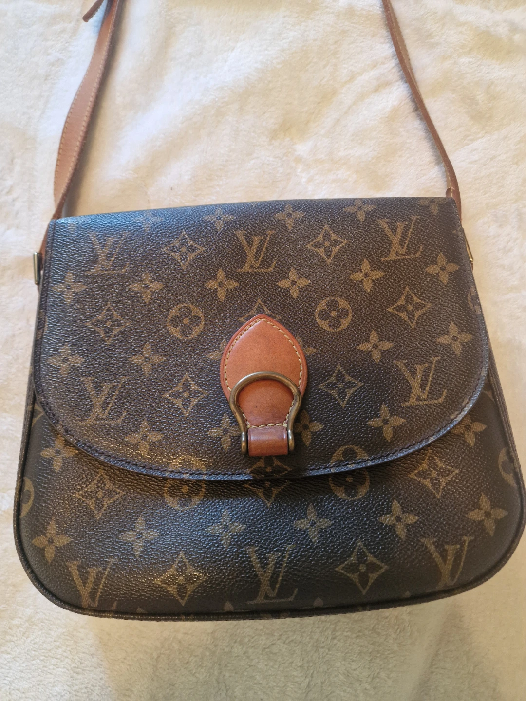 Louis Vuitton Saint Cloud Shoulder Bag Monogram Canvas - photo 2