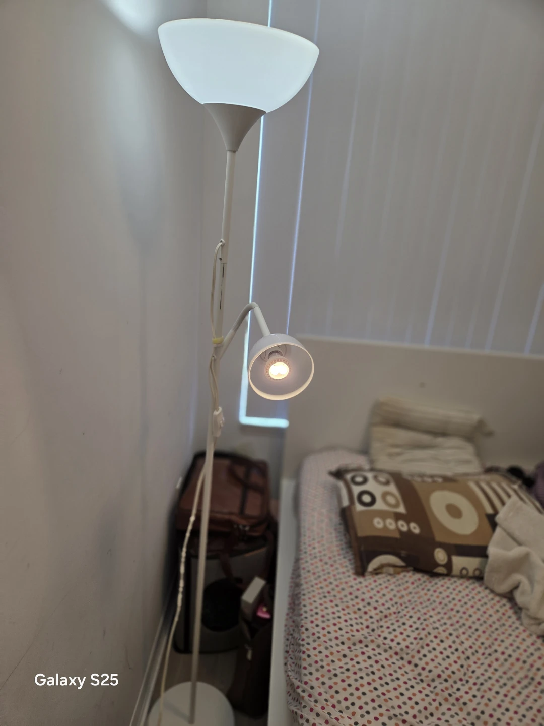 White Floor Lamp with Reading Light - photo 2