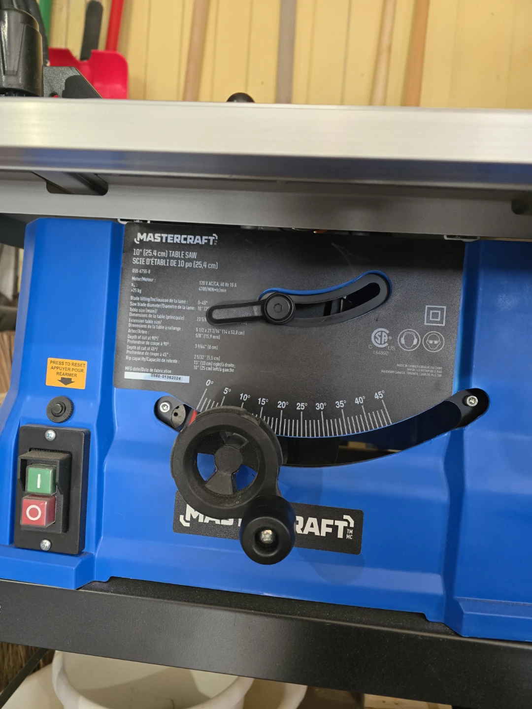 Mastercraft 15Amp 10-in Table Saw with Stand - photo 4