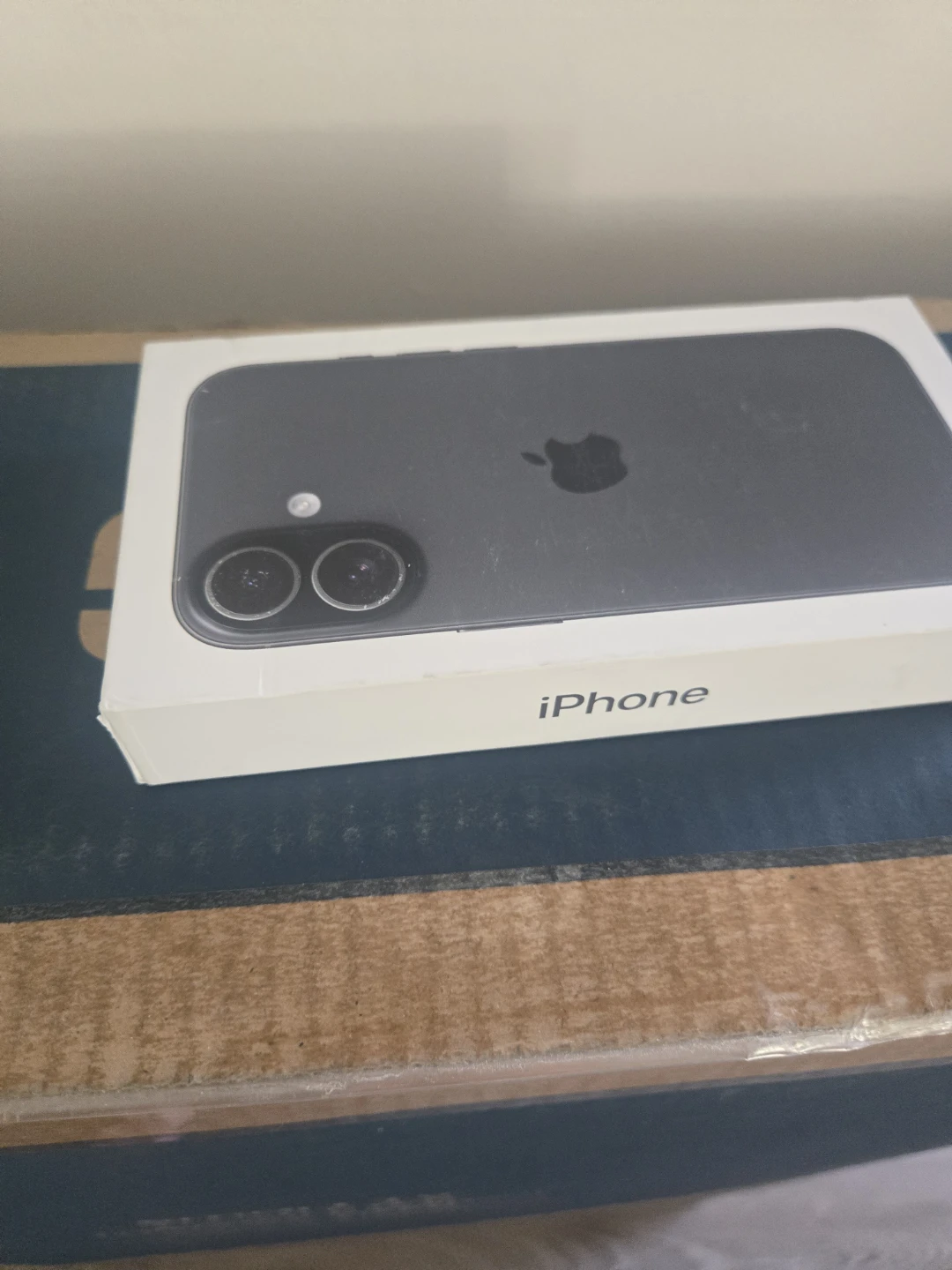 Apple iPhone 17 black new in box