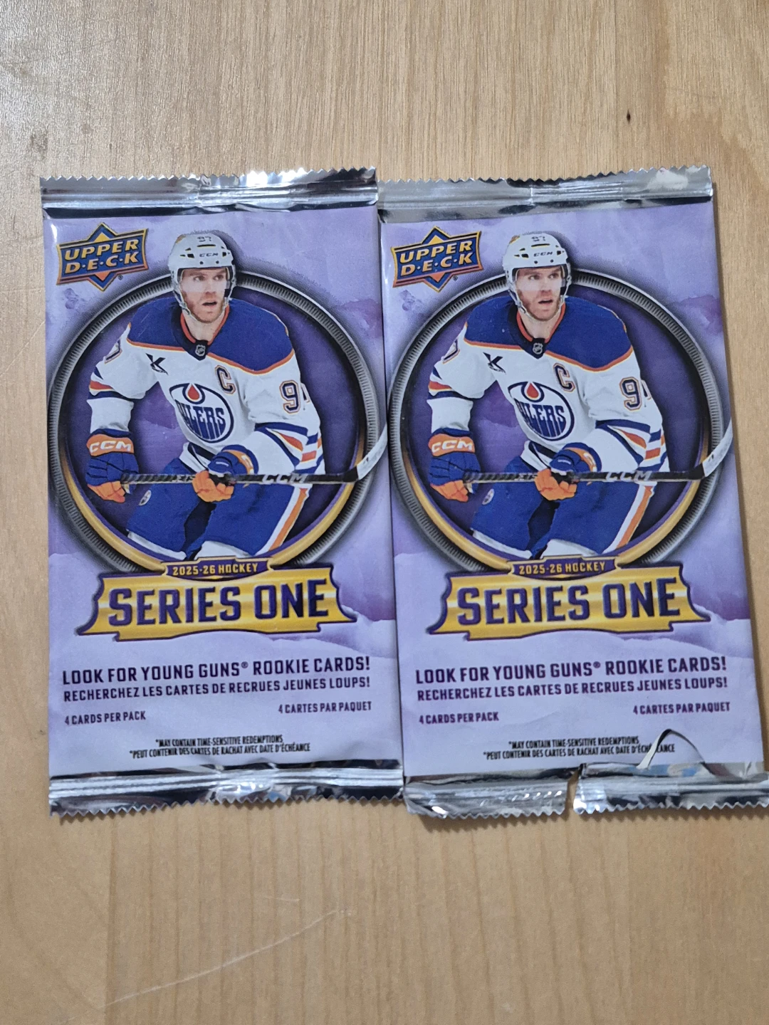 BN)Upper Deck 2025-26 Hockey Series (2 Packs)