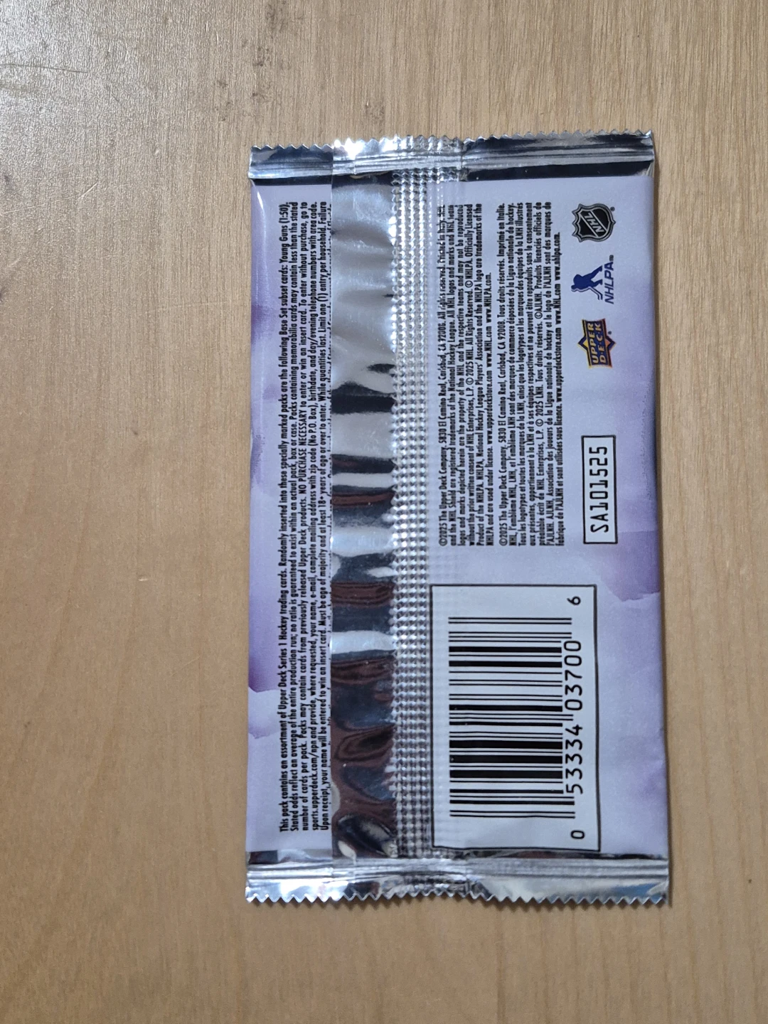BN)Upper Deck 2025-26 Hockey Series (2 Packs) - photo 2