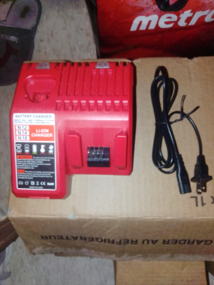 Red Battery Charger for N12, N14, N18 Li-ion Batteries