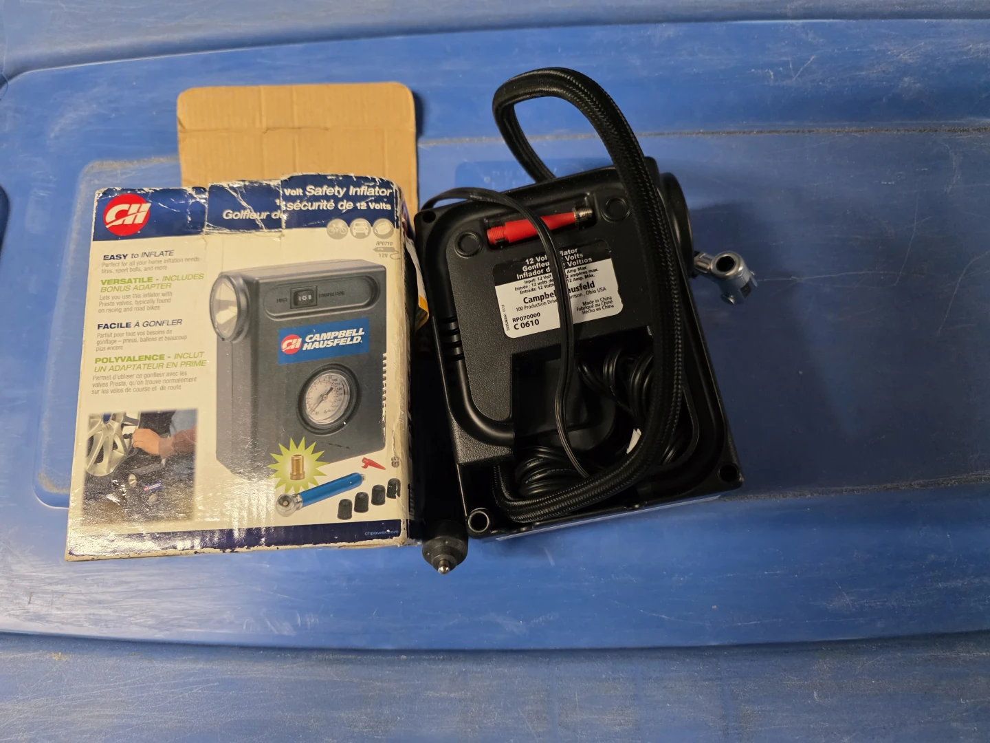 Campbell Hausfeld 12V Safety Inflator with Flashlight - photo 3