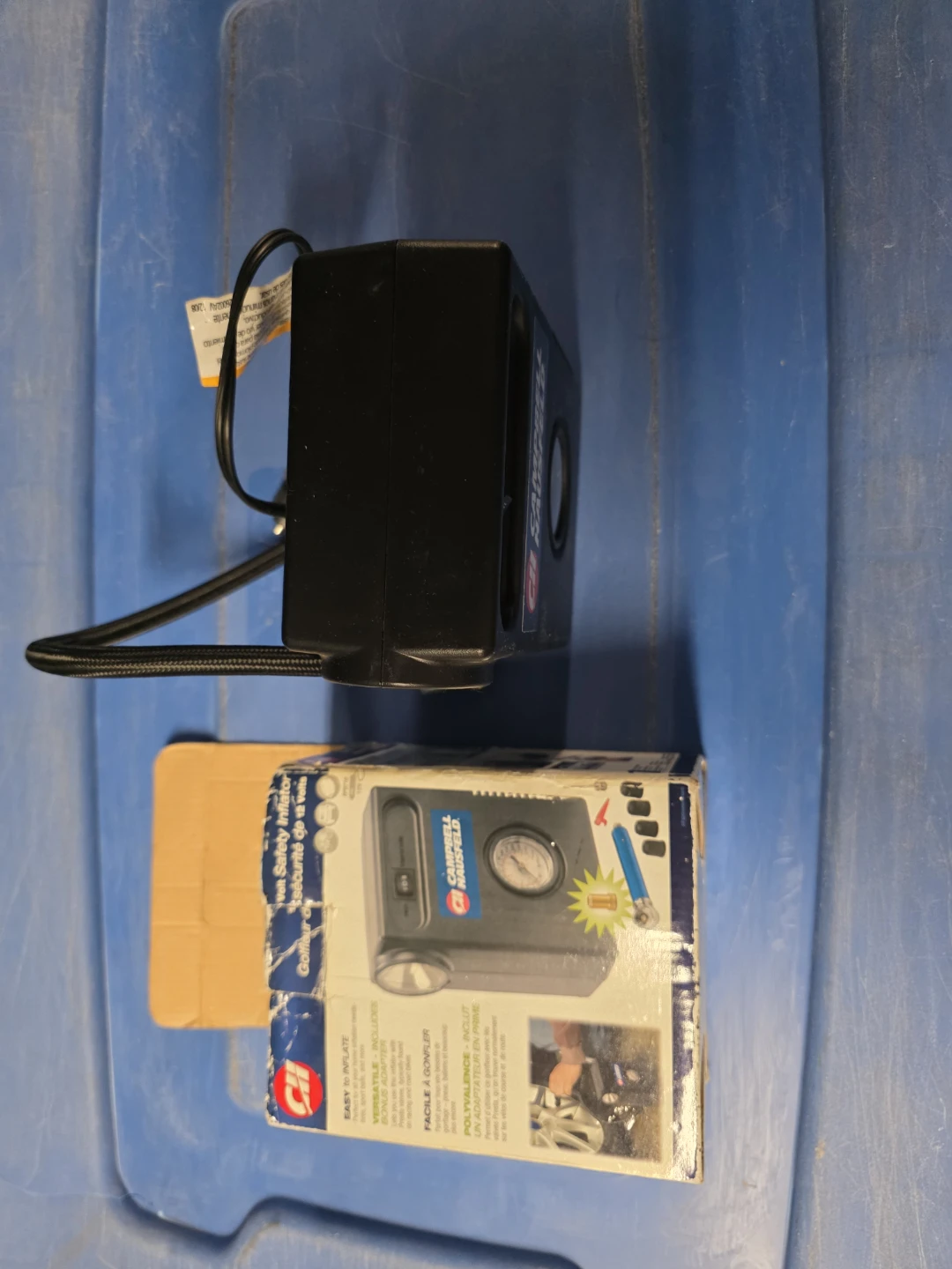 Campbell Hausfeld 12V Safety Inflator with Flashlight - photo 4