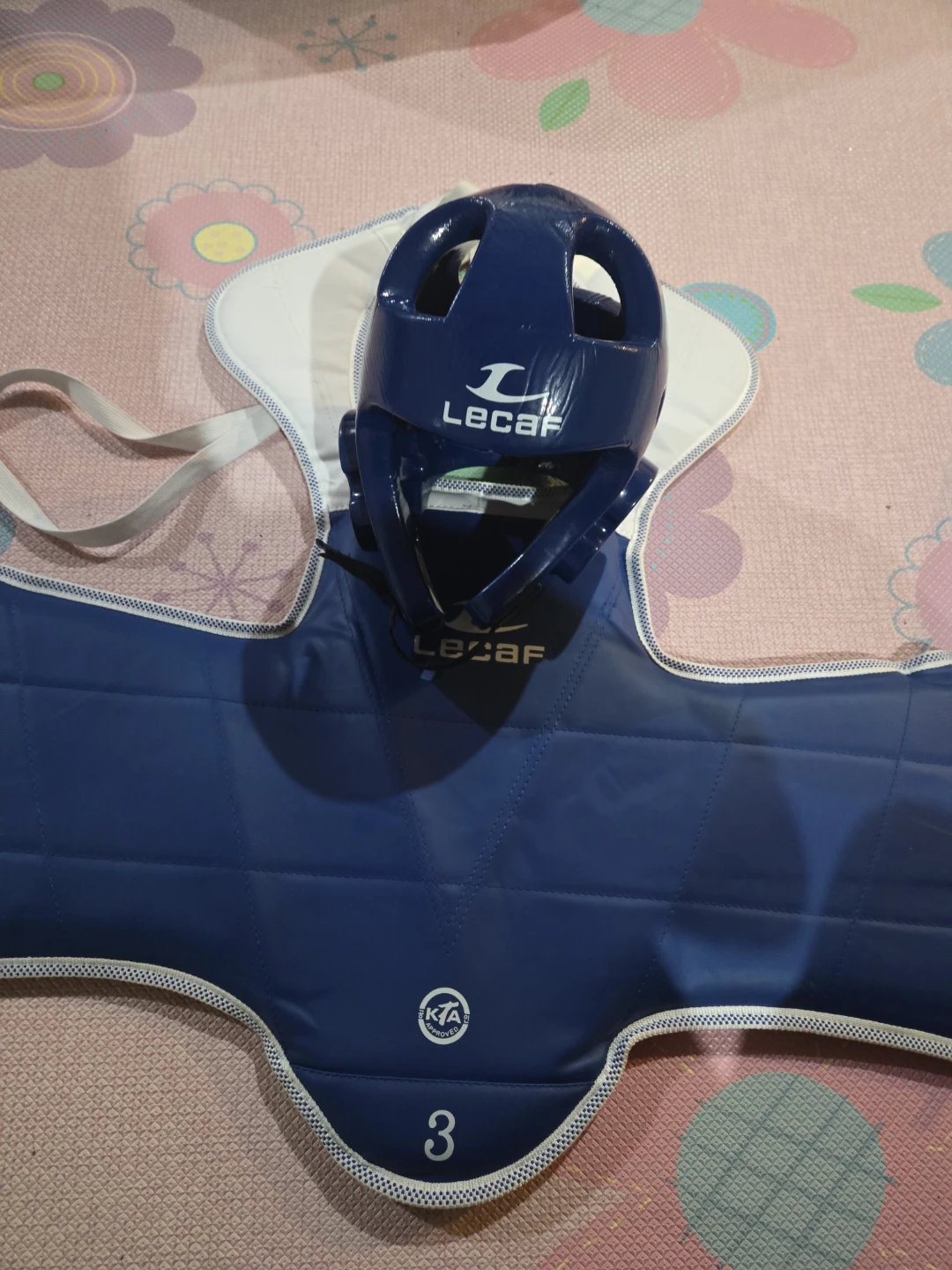 Lecaf Taekwondo Helmet and Chest Protector Set - Size 3