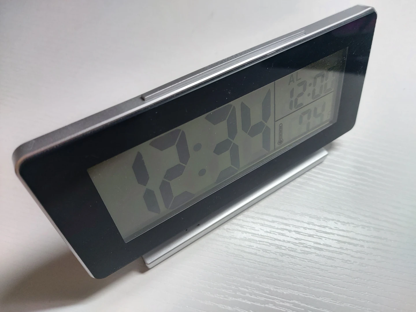 Digital Alarm Clock with Temperature Display