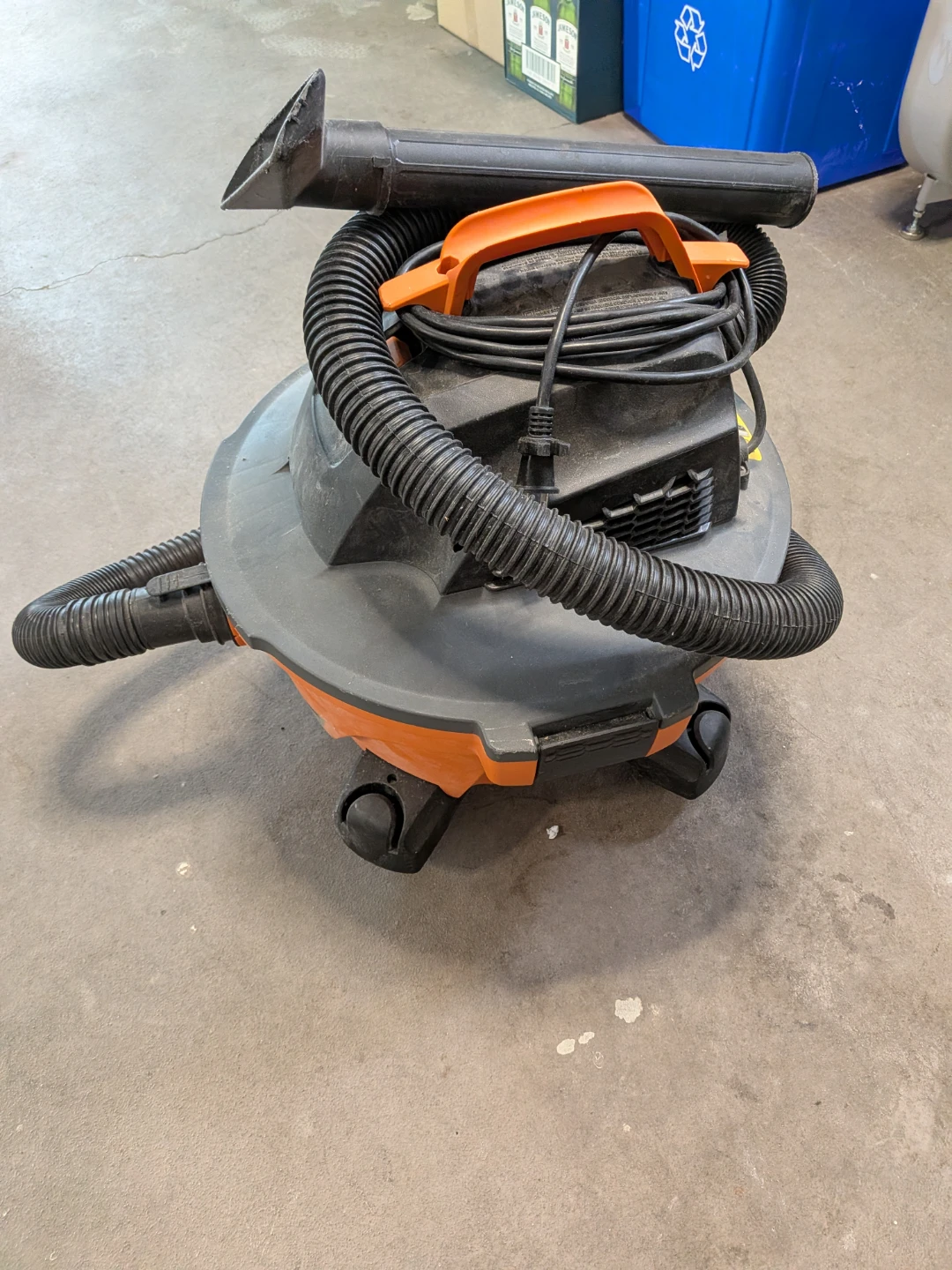 RIDGID 5 HP Wet/Dry Vac - photo 2