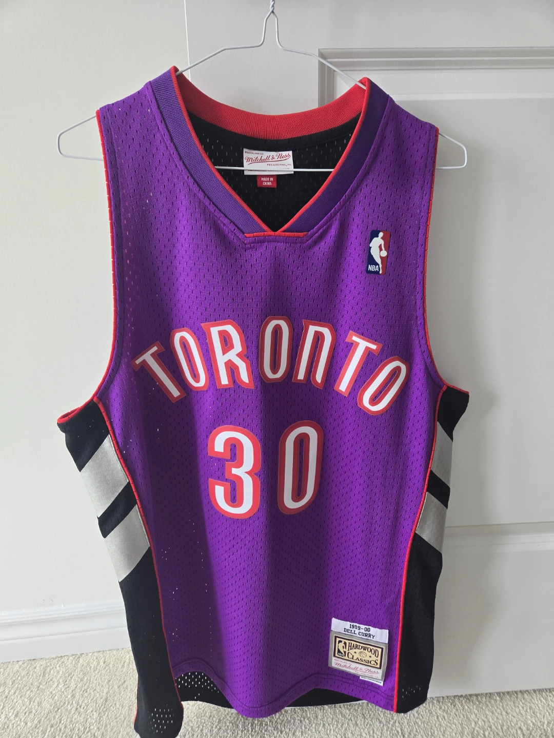 Mitchell & Ness Toronto Raptors Jersey