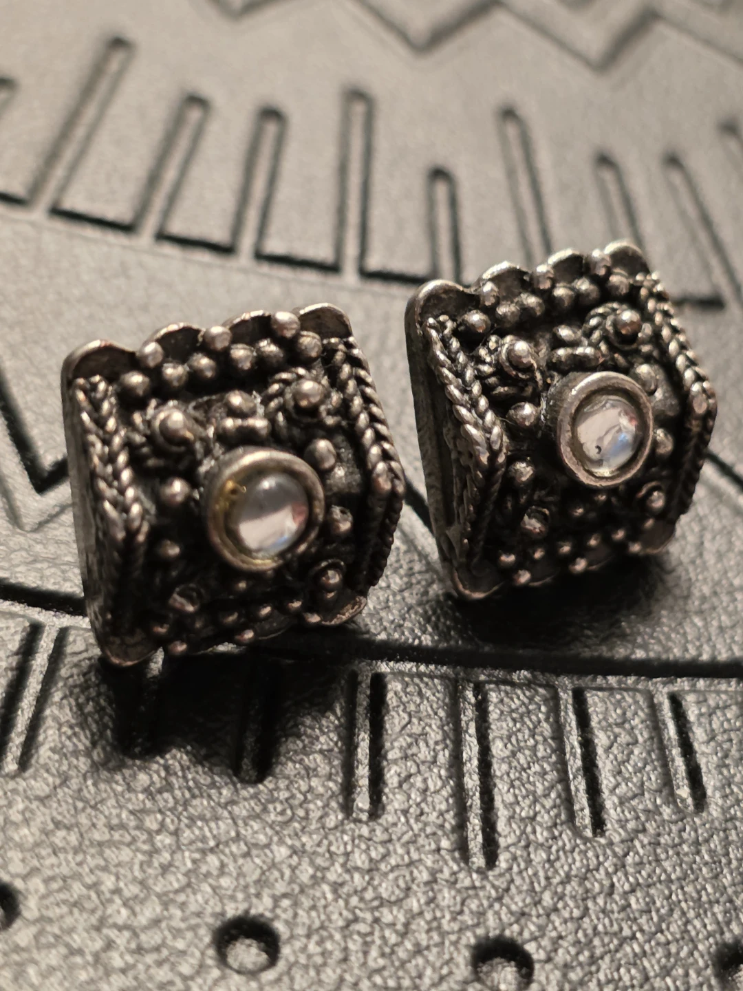 Vintage Earrings - photo 3