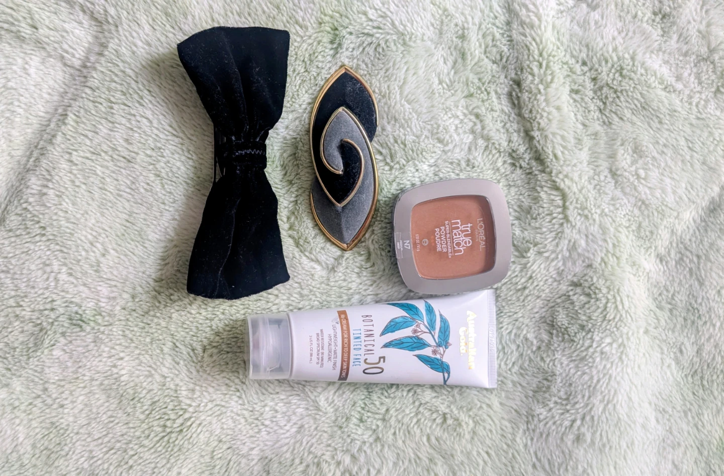 L'Oréal True Match Powder N7 & Australian Gold SPF 50