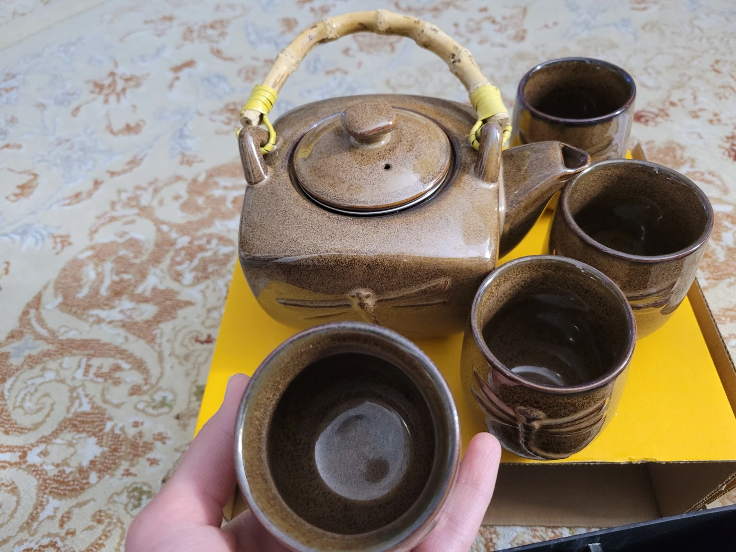 Adeline Fine Porcelain Teapot and Cups Set - photo 2