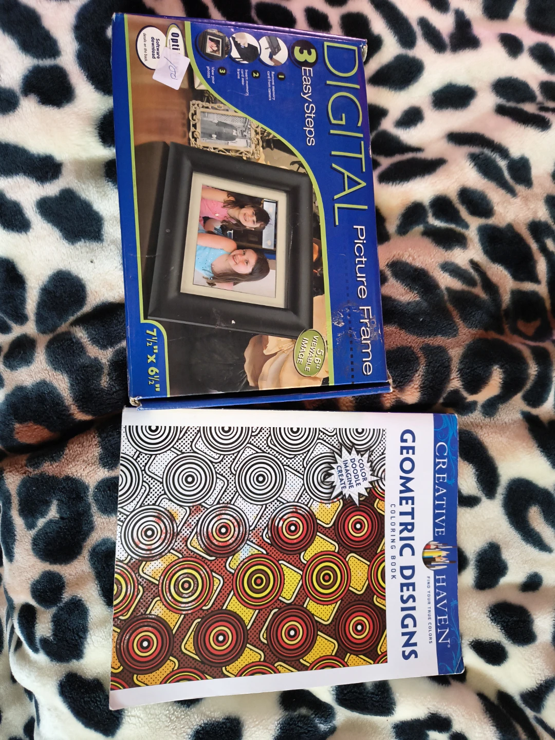 Digital Picture Frame &  Geometric Designs Coloring Book