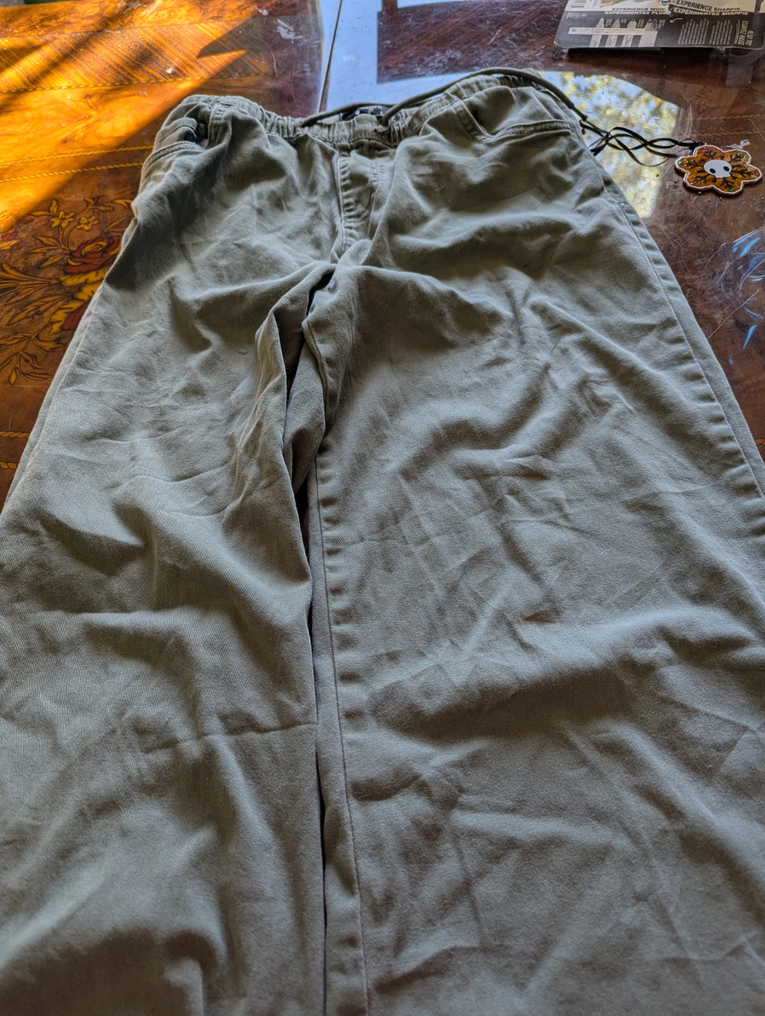 Forever 21 Olive Green Cargo Pants - Size M