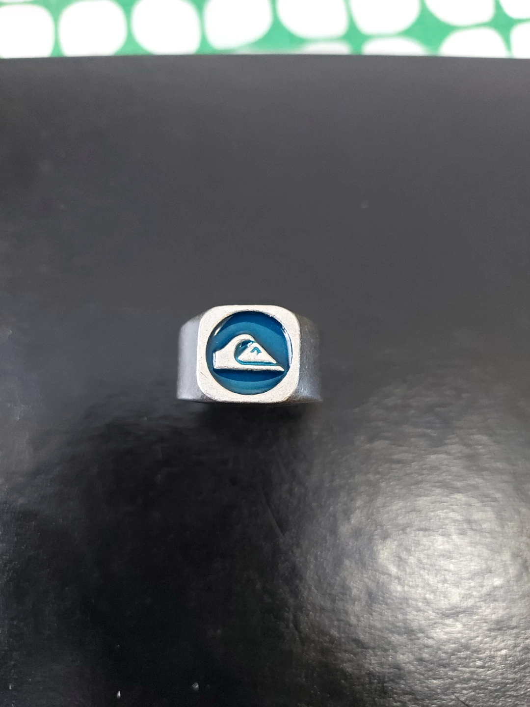 Quiksilver Men's Signet Ring size 11 - photo 3