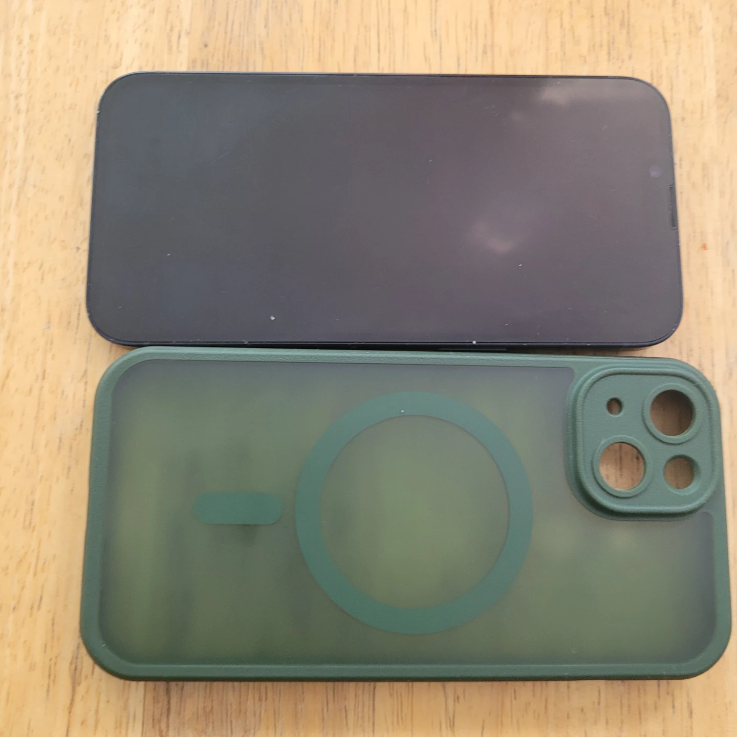 iPhone 14 Case -- 128GB - photo 2