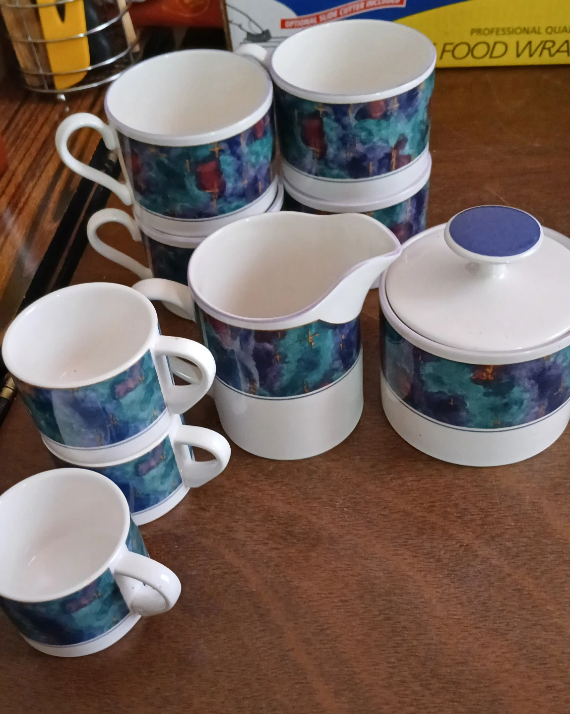 Creamer and Sugar Bowl Set with Cups