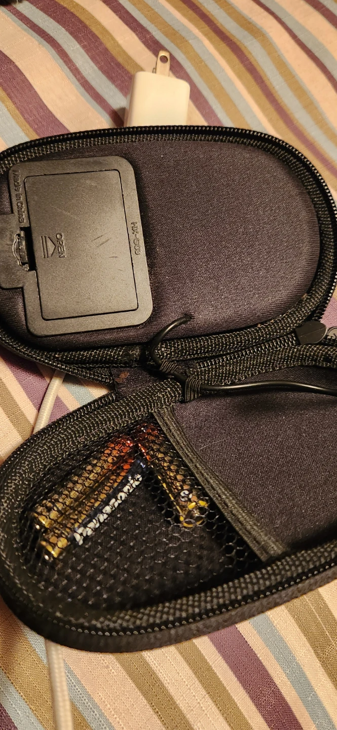 HMDX Portable Speaker with Carrying Case
