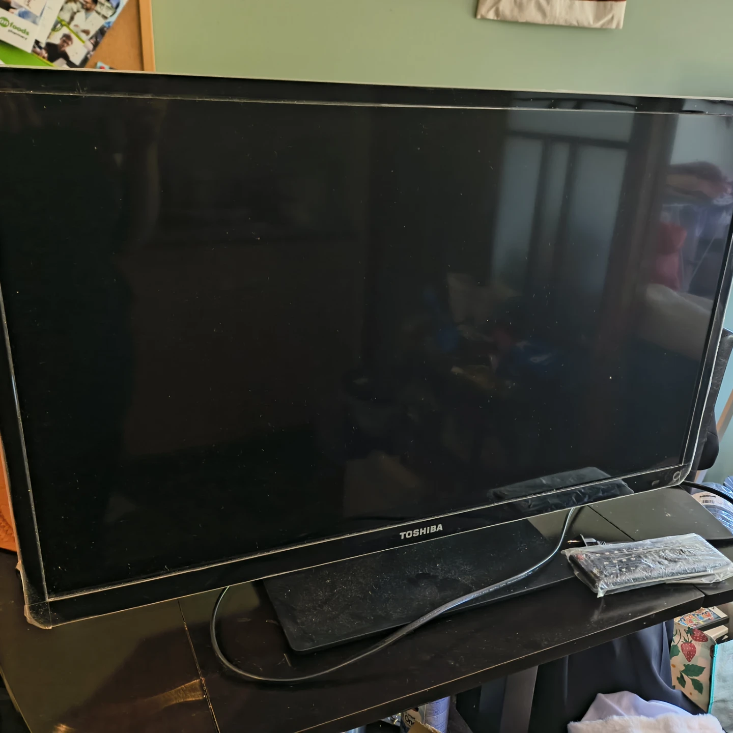 Toshiba 32" LED TV