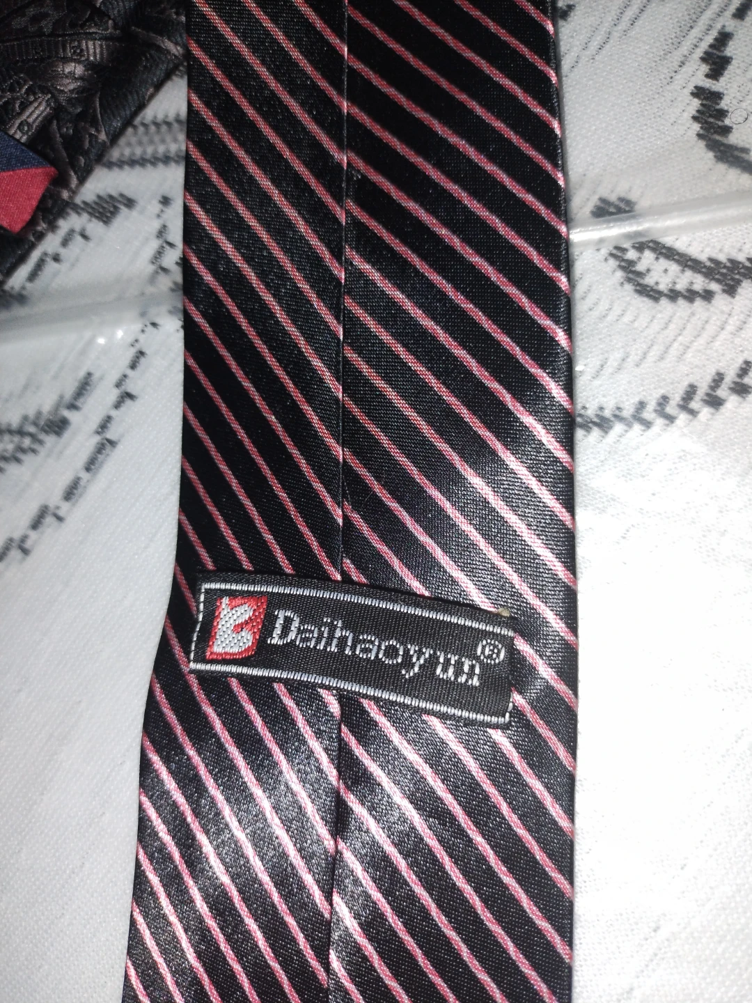 Daihaoyun Striped Necktie