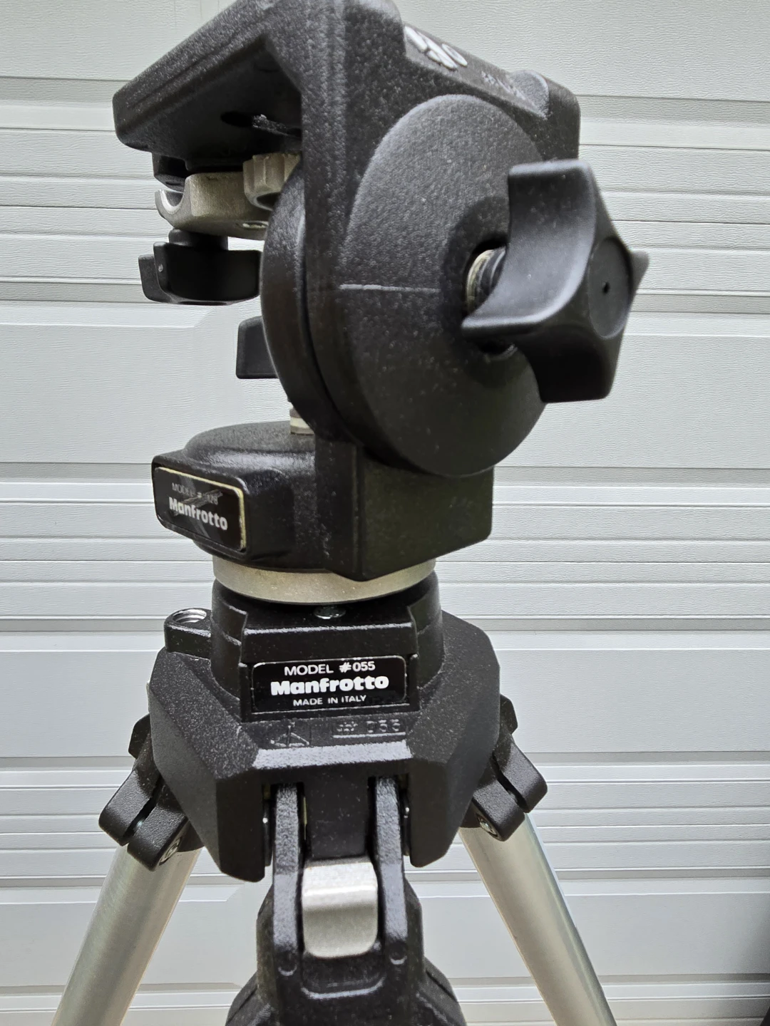 Manfrotto Professional Tripod ART. 055 - photo 3