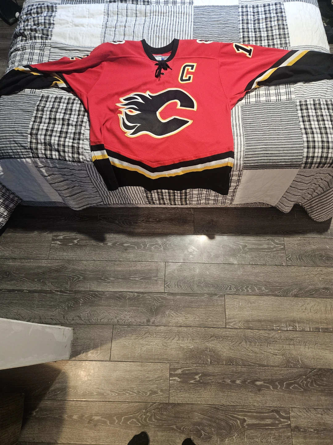 Calgary Flames Iggy 12 Hockey Jersey CCM
