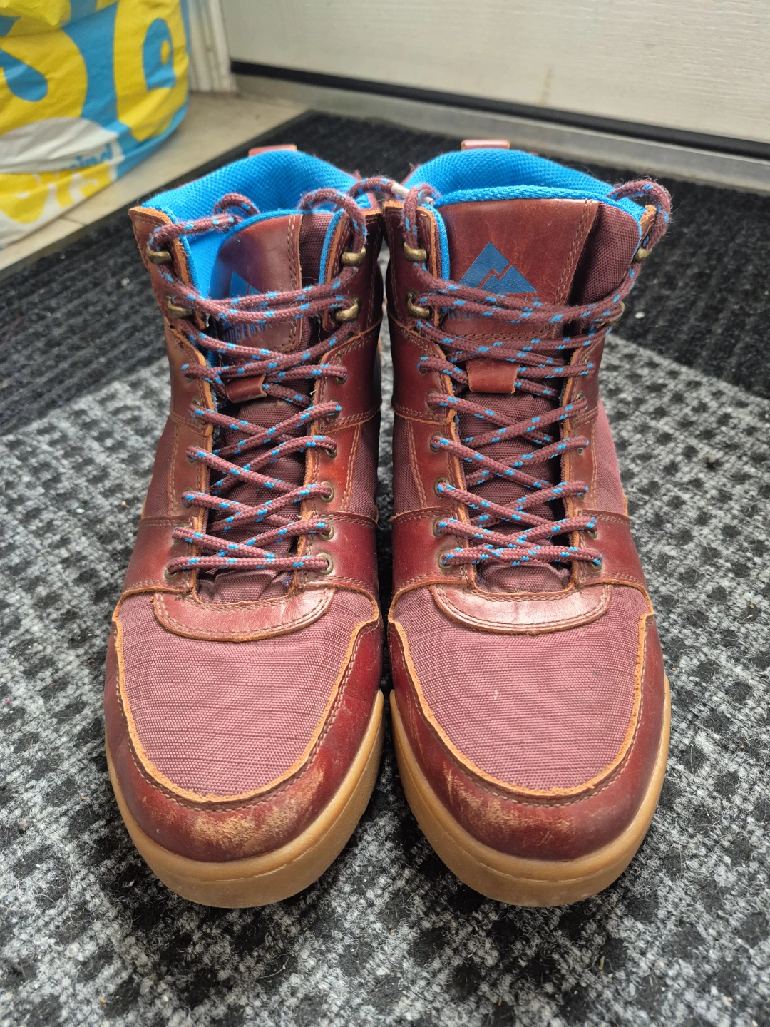 Ridgemont High Top Hiking Shoes