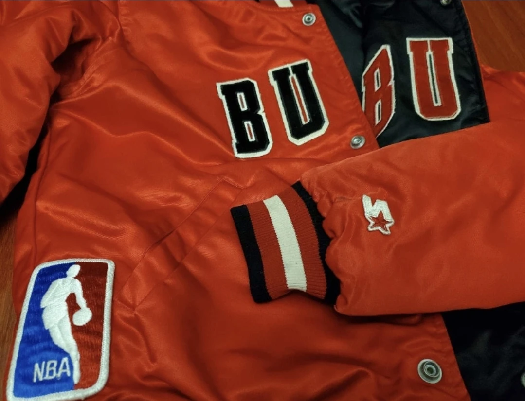 Rare vintage Starter Bulls reversible satin jacket adult SM