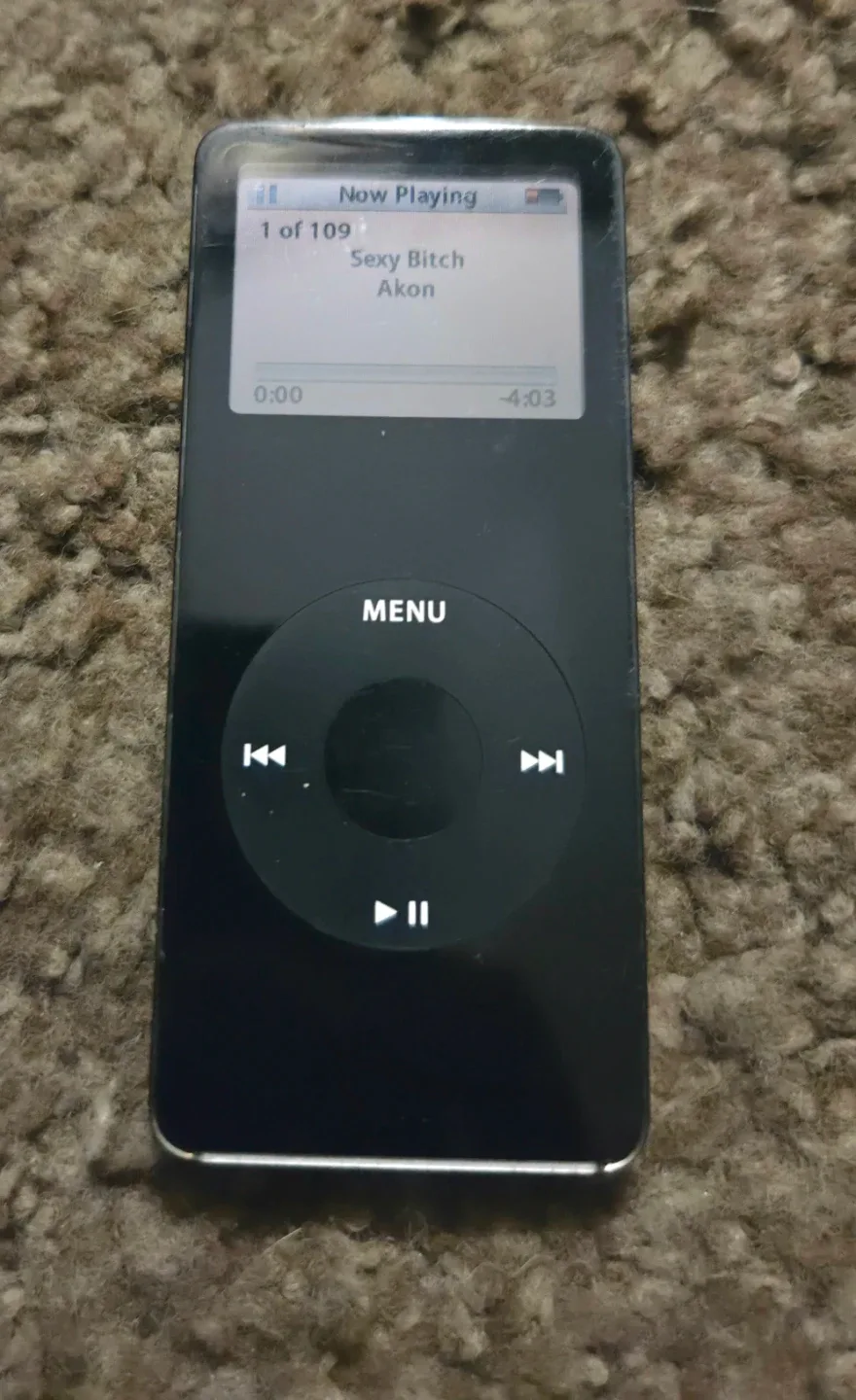 IPod nano 1st Gen - photo 2
