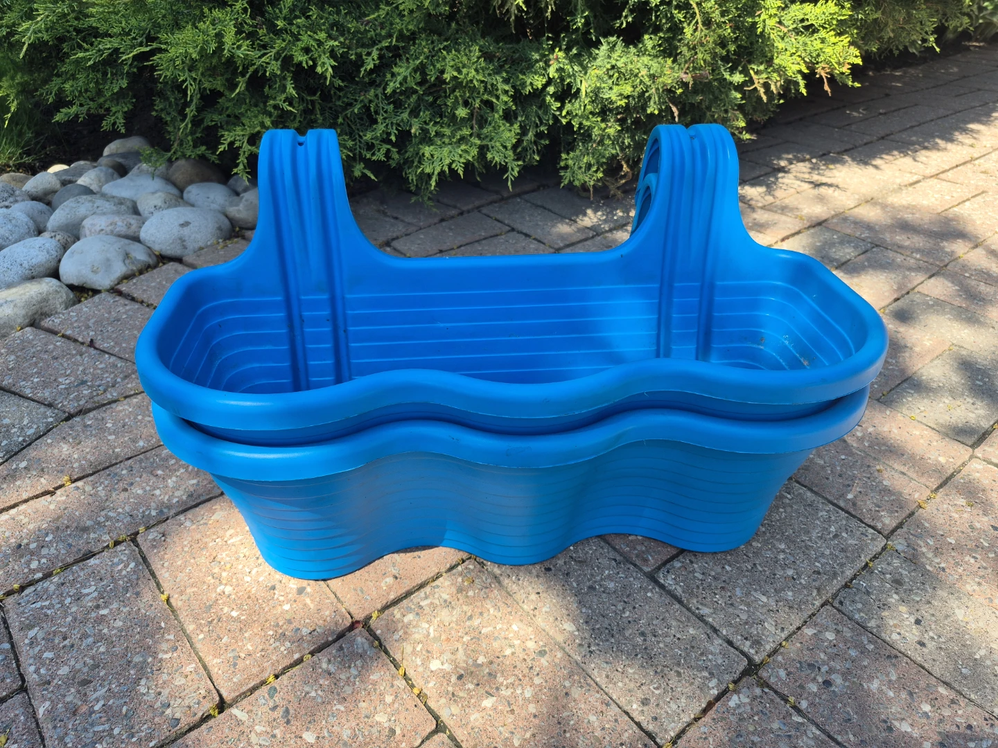Blue Plastic Hanging Planters - Set of 2 - photo 3