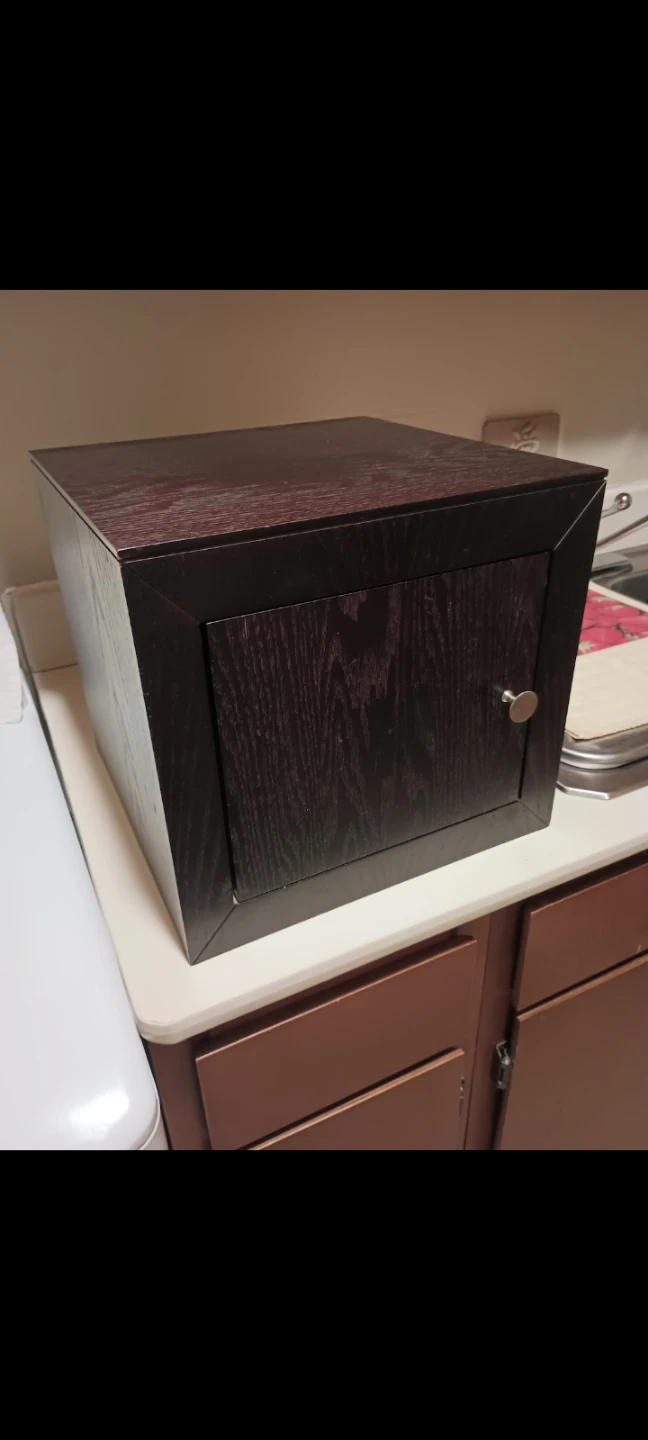 Nightstand table top cube, solid wood excellent condition 13.5" - photo 4