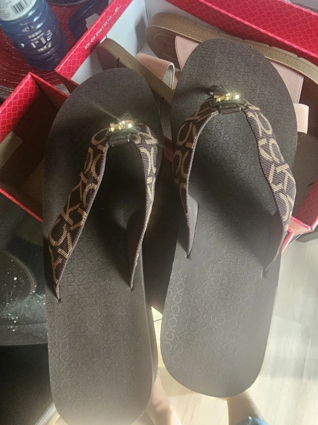 Kelly & Katie Embellished Flip Flops Sandals Women's Size 7 - photo 2