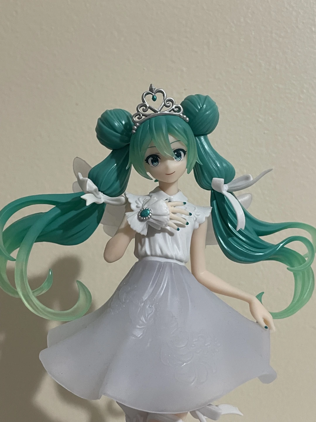 Authentic SEGA Hatsune Miku 15th Anniversary KEI Ver. Figure - photo 3