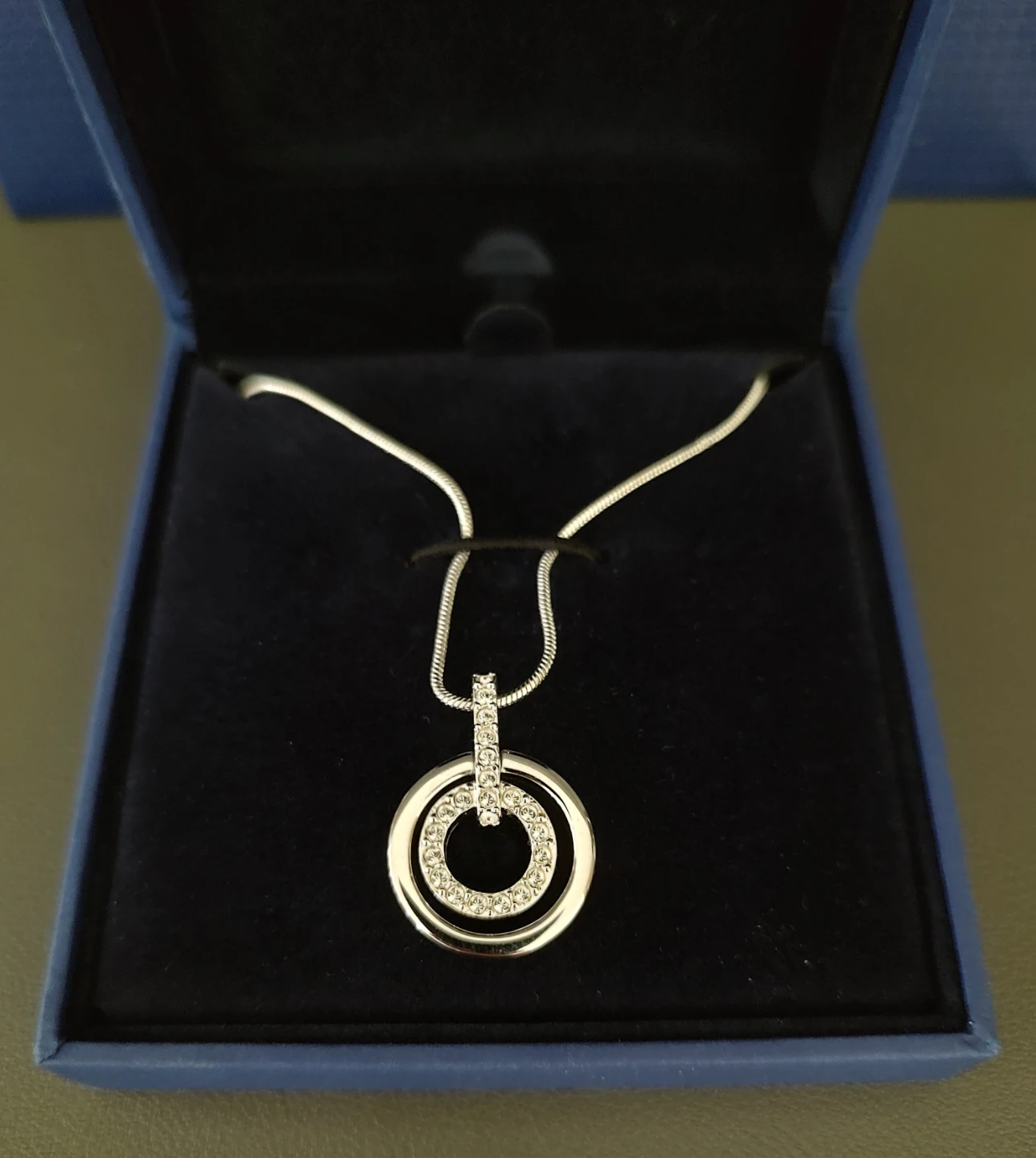 🌱 Genuine Swarovski Double Circle Pendant Necklace