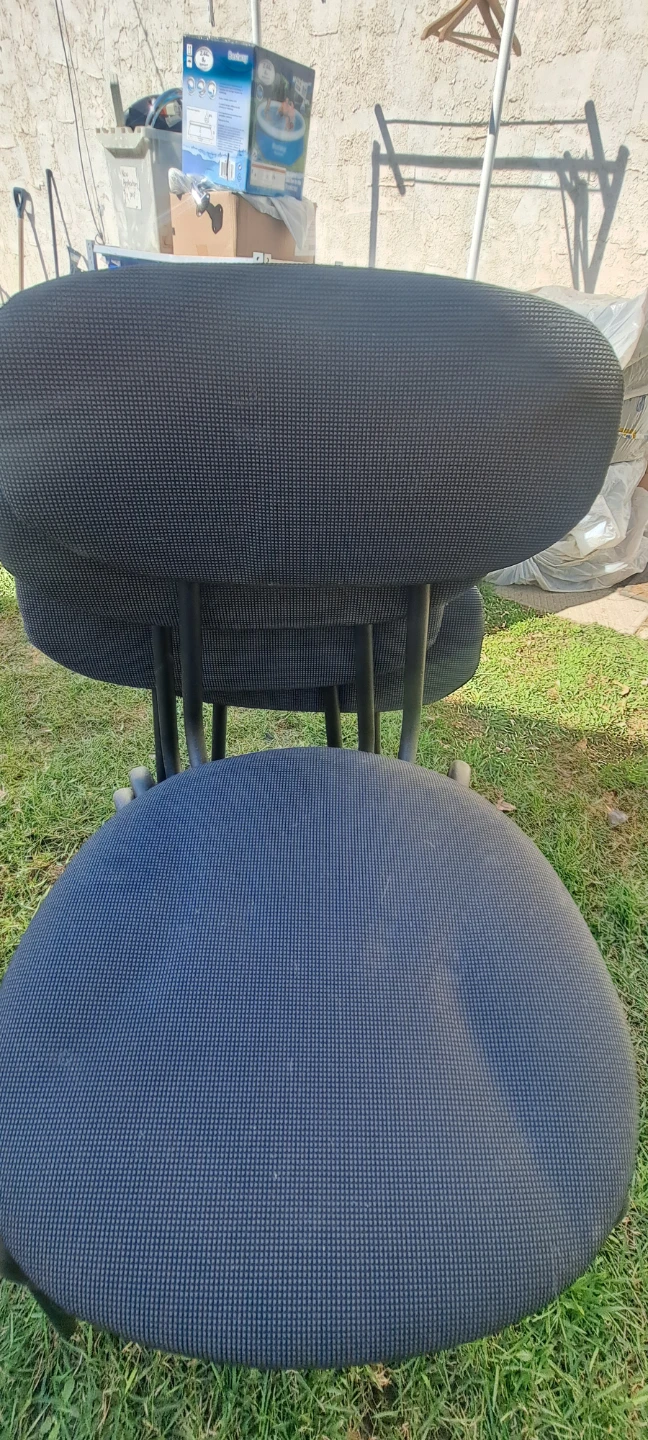 Set of 5 Stackable Office Chairs - photo 2