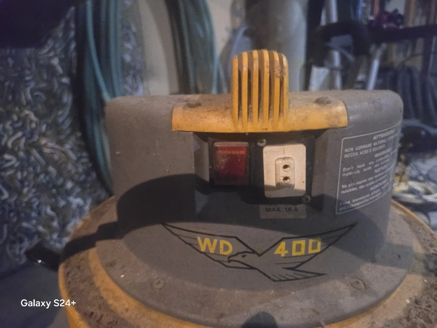 WD 400 Wet Dry Vacuum - photo 4