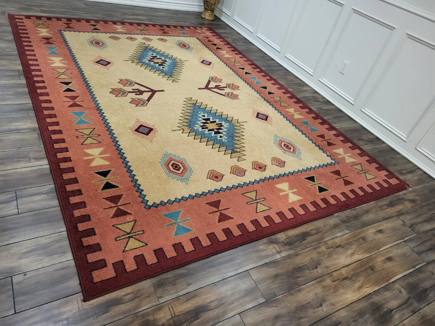 Area Rug with Geometric Pattern