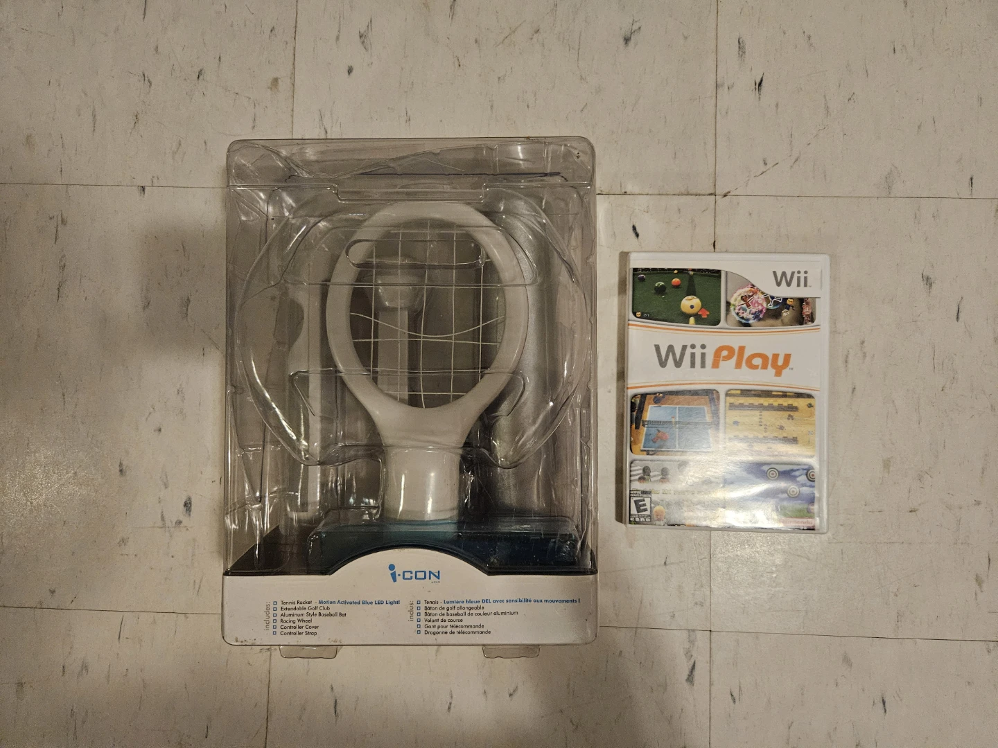 Wii Play Game and i-CON Tennis Racket Bundle