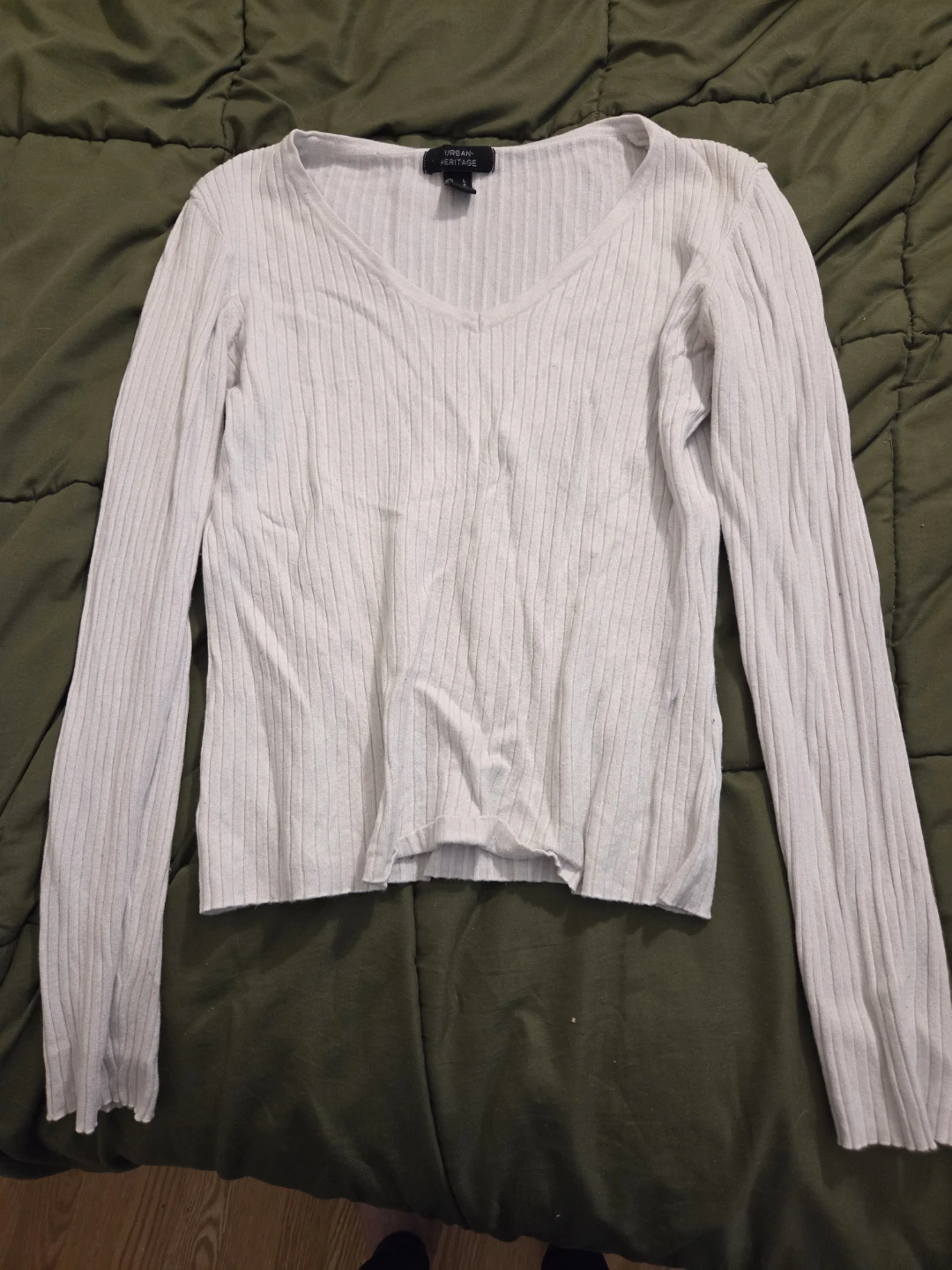 Urban Heritage Ribbed V-Neck Sweater