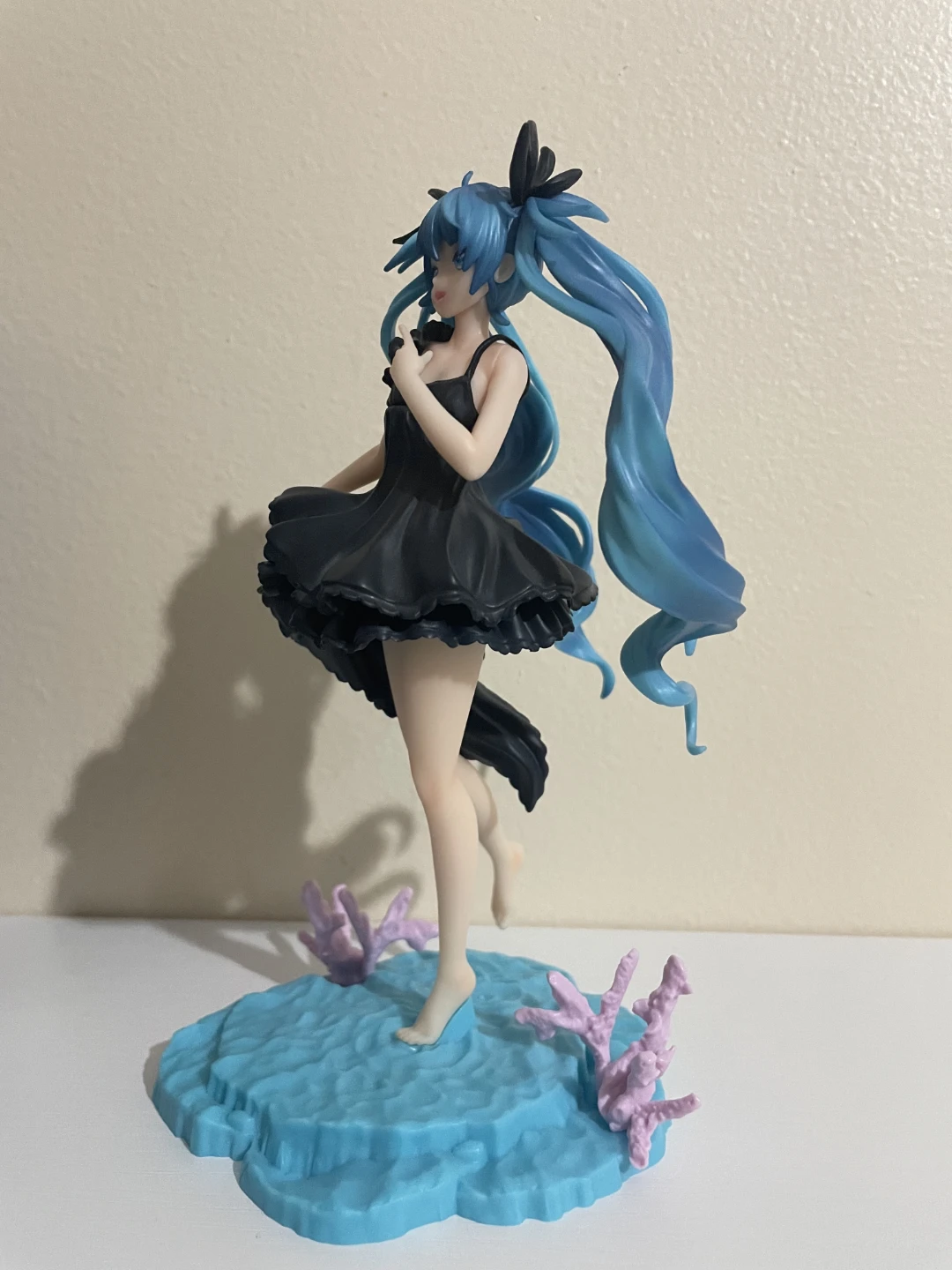 Authentic Hatsune Miku Deep Sea Girl Figure - photo 3