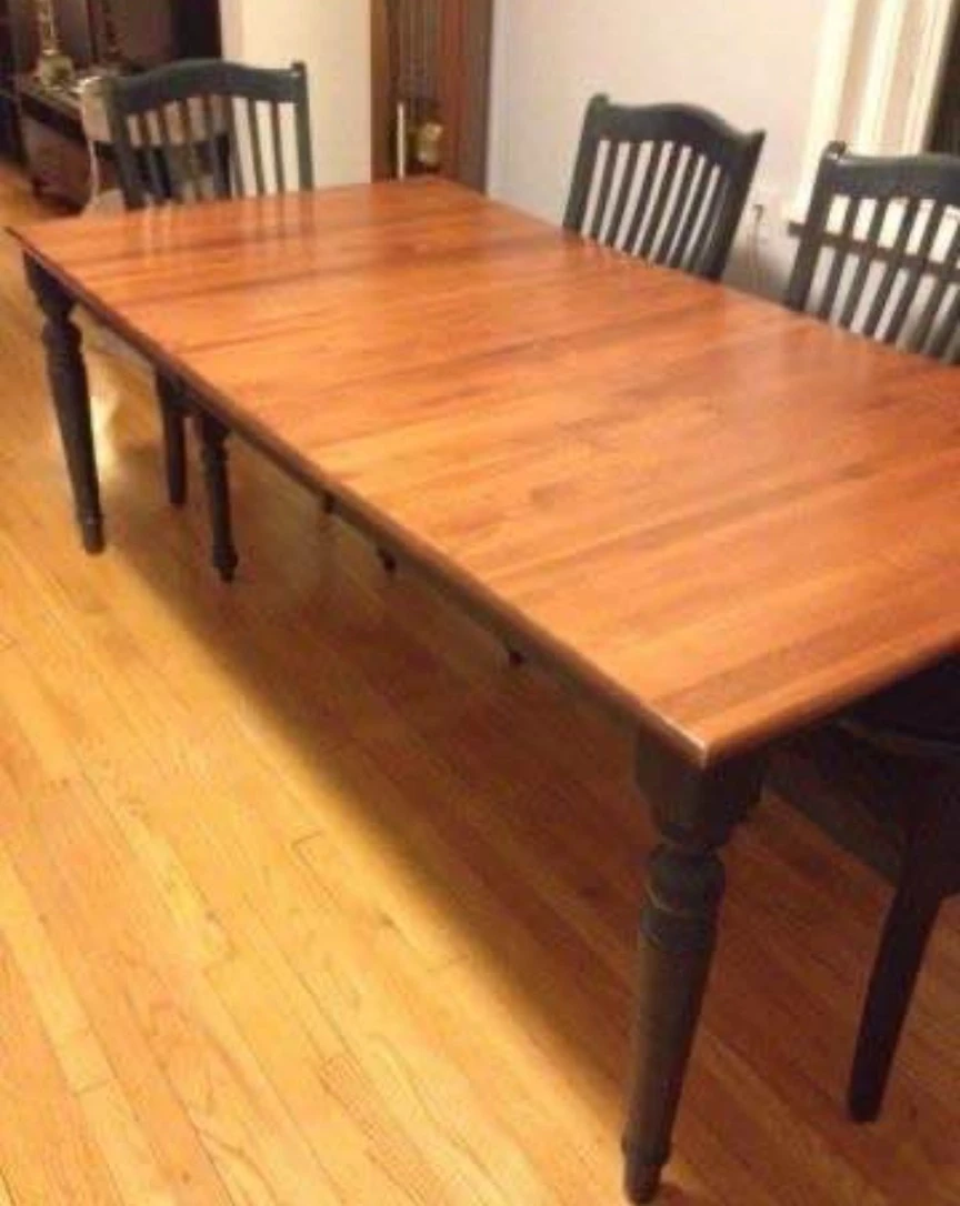 Solid Table, Chairs and extension leaf - photo 3