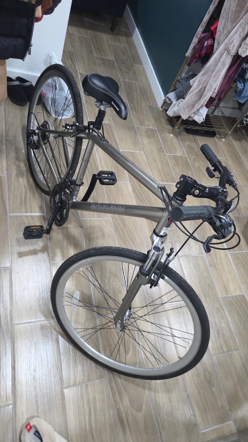 Schwinn "Pathway" Hybrid Bicycle - photo 4