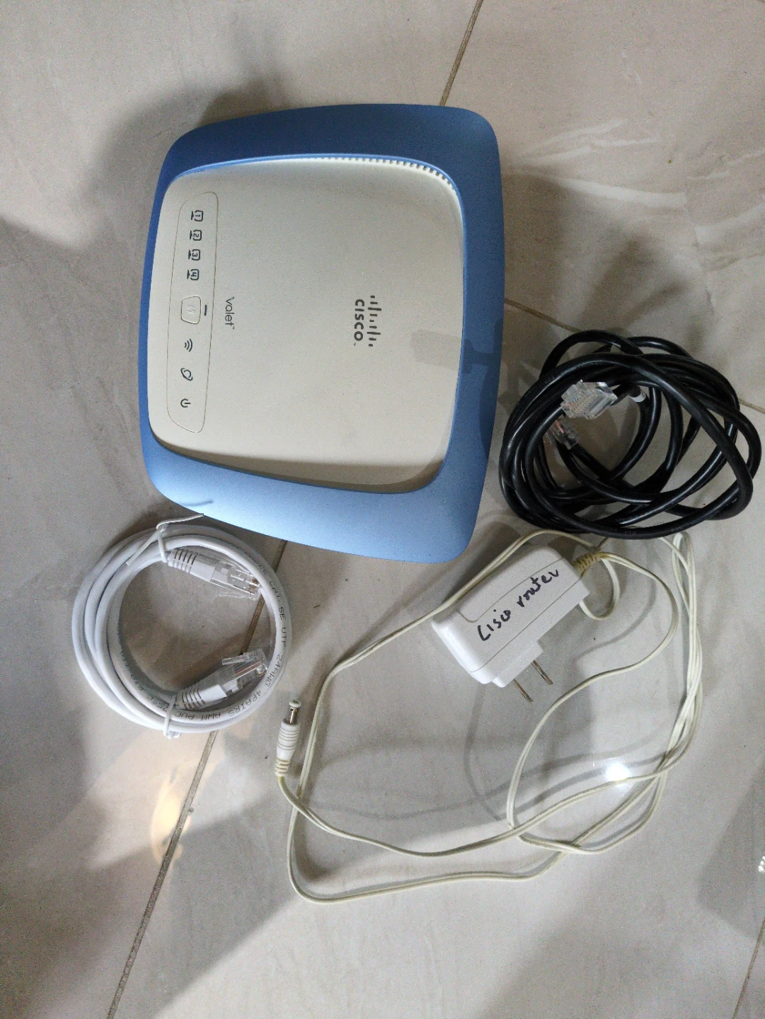 FREE: Cisco Valet M18 Wireless Router