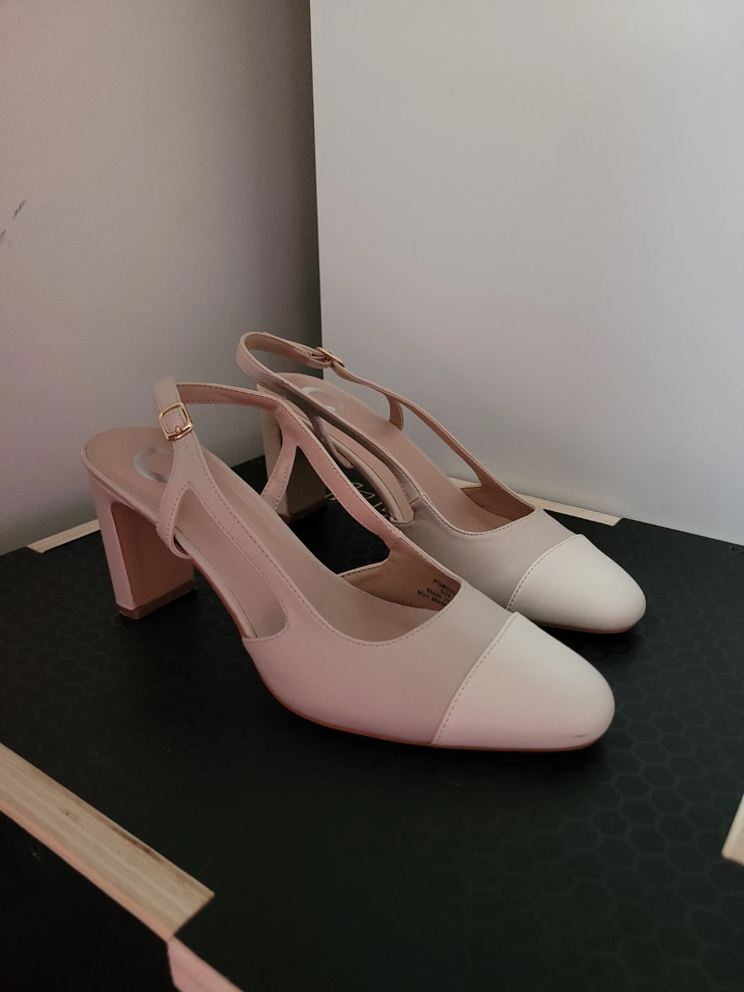 Journee Collection Women's Slingback Heels size 8