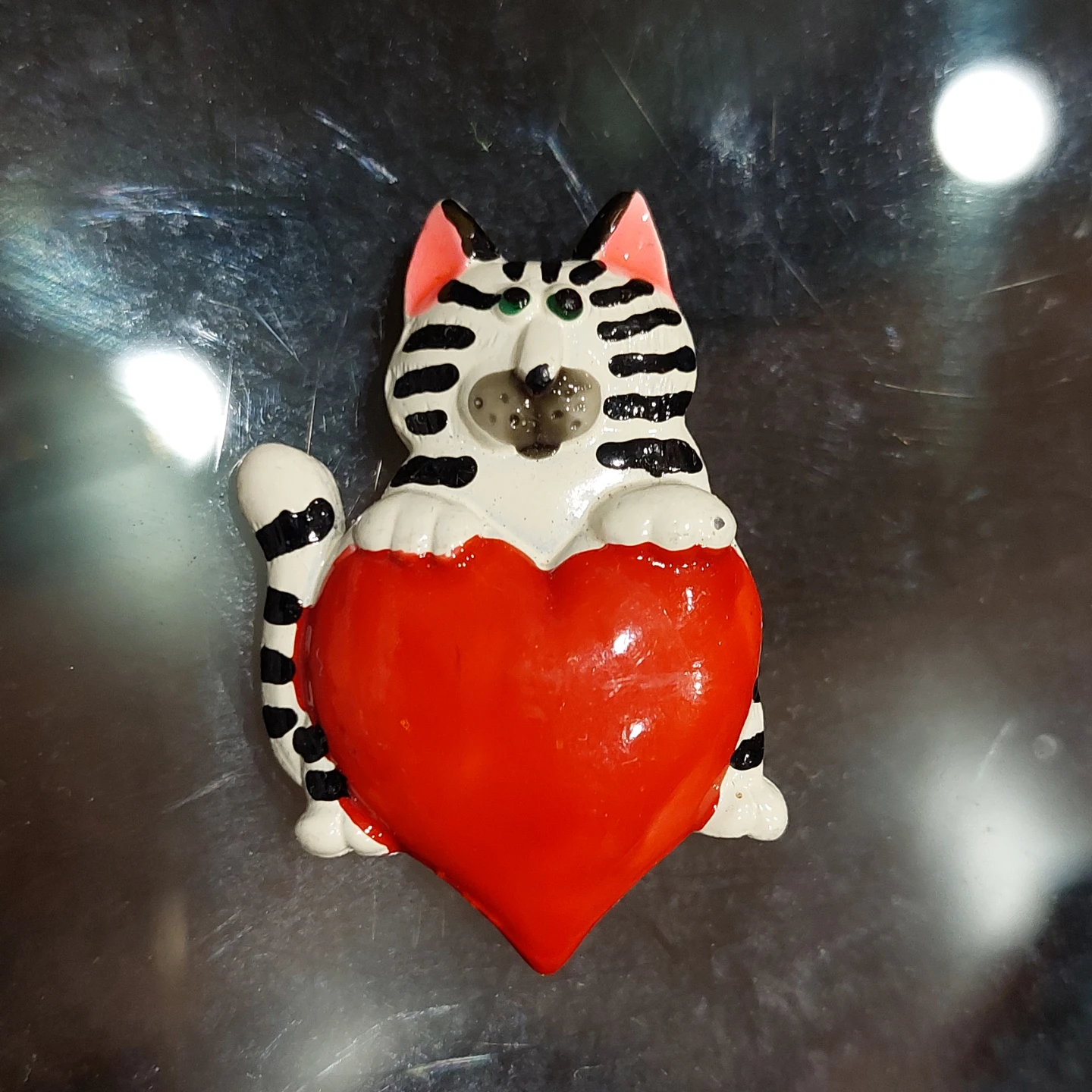 Vintage Brooch - Cat with Heart