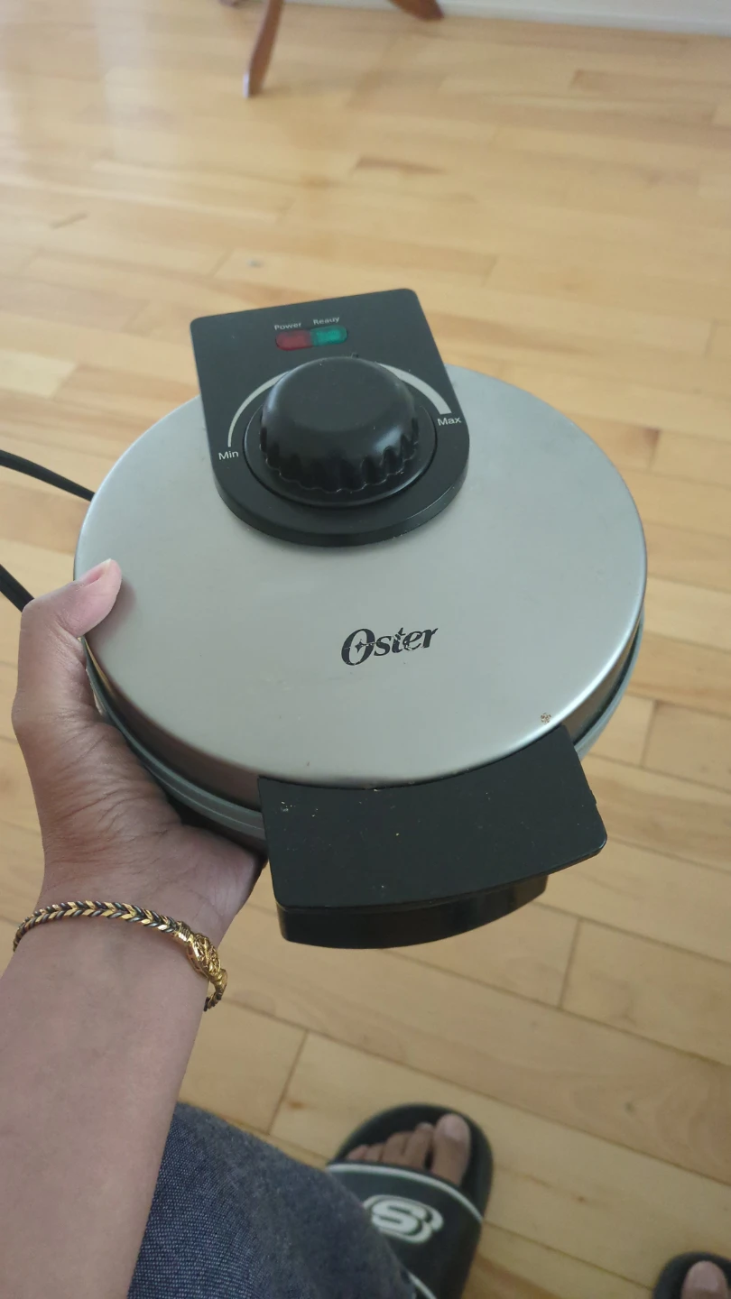 Oster Round Waffle Maker