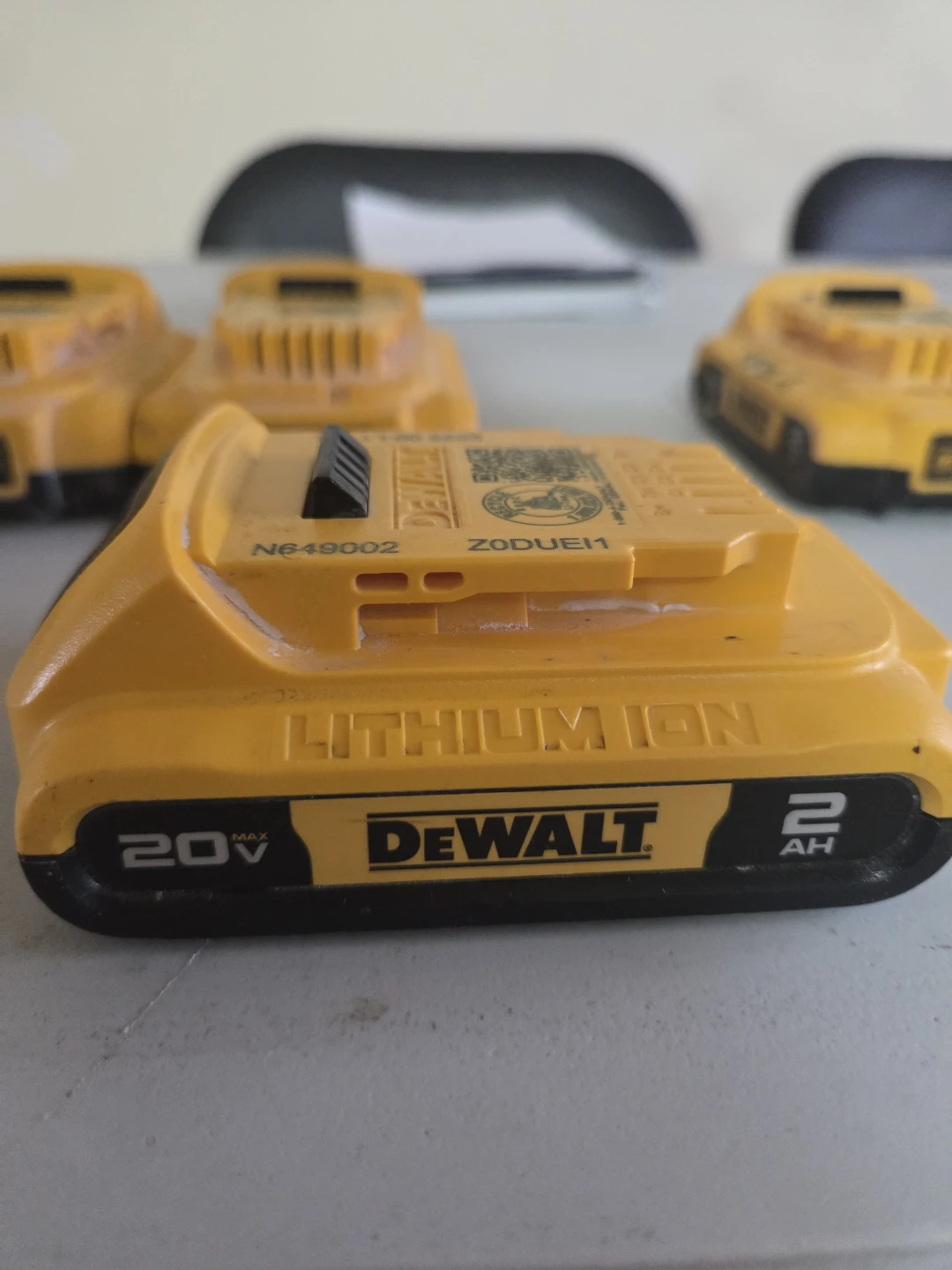 DeWalt 20V MAX Lithium Ion Battery Packs - photo 2