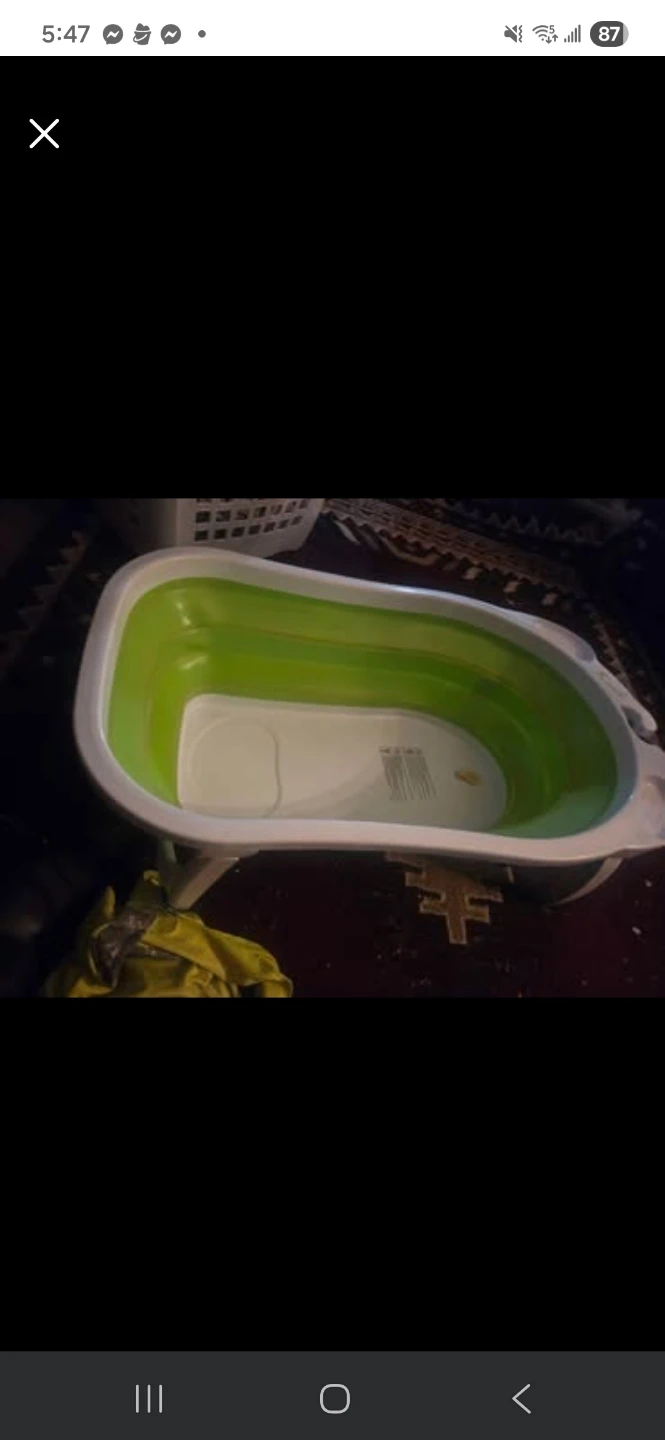 Green and White Collapsible Baby Bathtub - photo 2